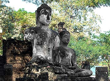'Wat Phra Si Rattanamahathat | Chaliang | Si Satchanalai' by Asienreisender